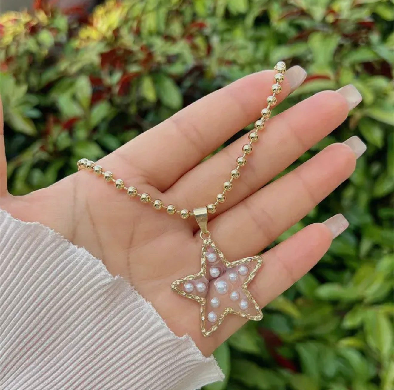 Pearly star necklace